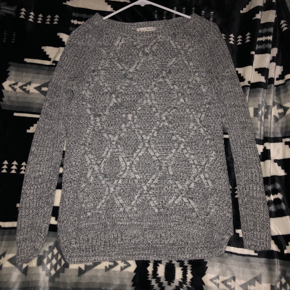Grey sweater